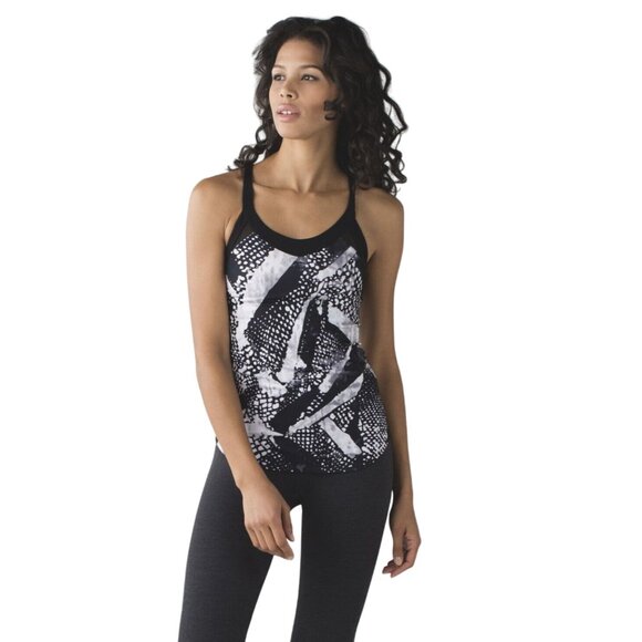 Lululemon Free Flowing Tank Top Static Mist Racerback Women's Size 4 - Picture 8 of 8